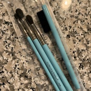 Makeup Brushes - MyKitCo